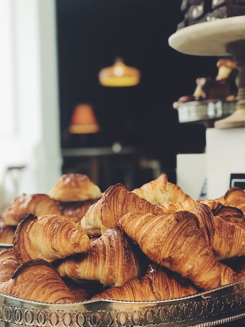 Croissant, einfaches Croissant HD-Handy-Hintergrundbild
