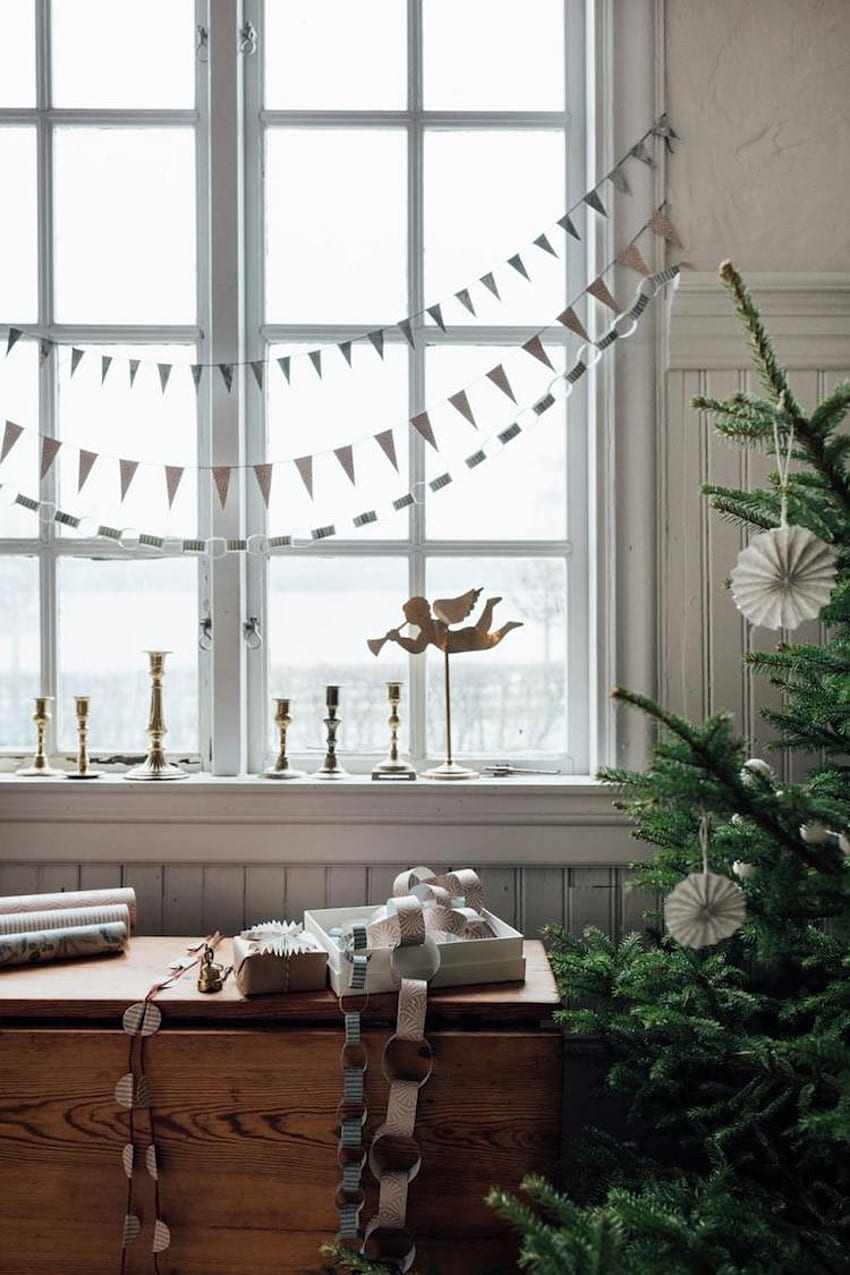 my scandinavian home: 3 Beautiful Christmas Decorations You Can Make From !, Christmas Interior HD phone wallpaper