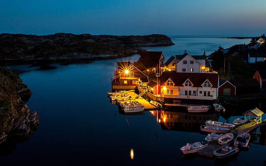 Ocean Light House Dock Boat Night . HD wallpaper