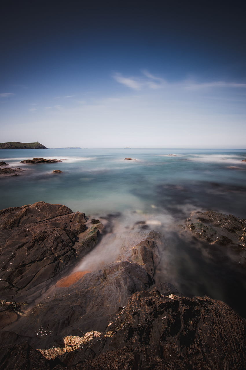 Belle, côte, rochers, plage peu profonde, mer Fond d'écran de téléphone HD