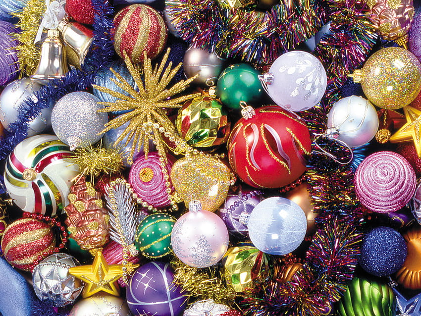 Decorazioni colorate per albero di Natale, vacanze, colorate, regali, palle, celebrazione, stagione, natale, decorazioni, gioia, albero di natale Sfondo HD