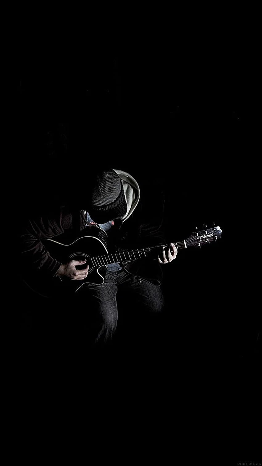 Out The Dark Guitar Player Музика през 2020 г. Китара, черна китара HD тапет за телефон