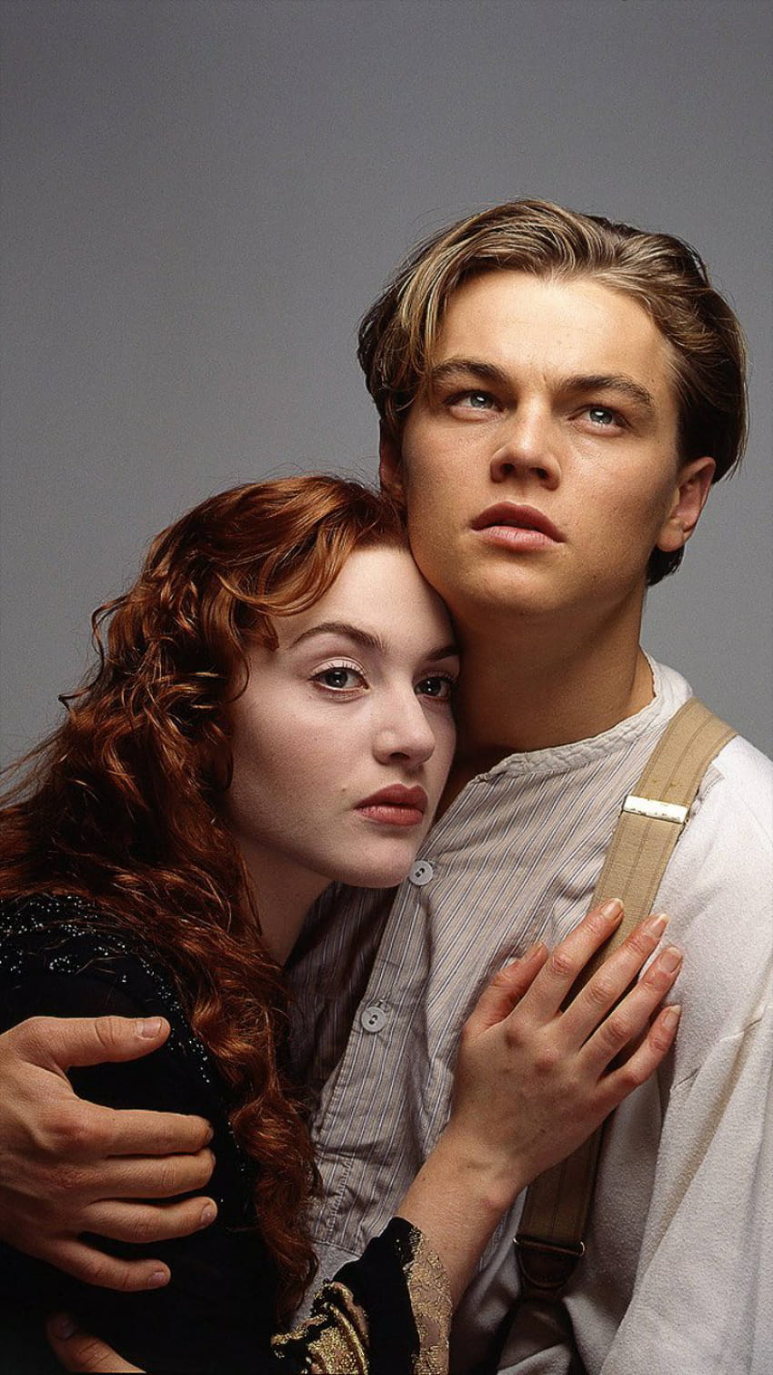 Never let go': Kate Winslet finally weighs in on infamous 'Titanic' door  debacle | Fox News