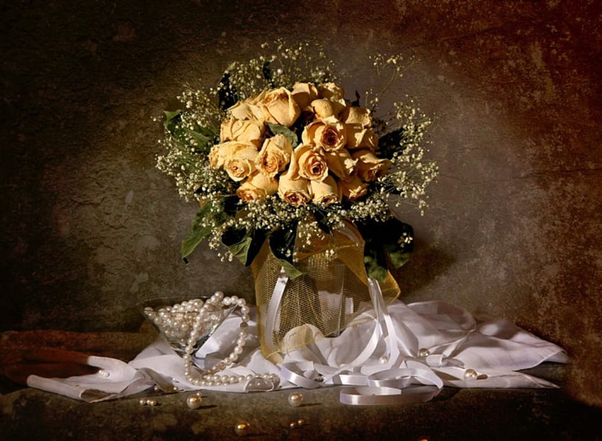 Roses and pearls (for my Fran), bouquet, graphy, beauty, thank you, friends, pearls cloth, sisters, roses, ribbon, vase, veil, still life, love, peace, beautiful roses, friendship, harmony HD wallpaper