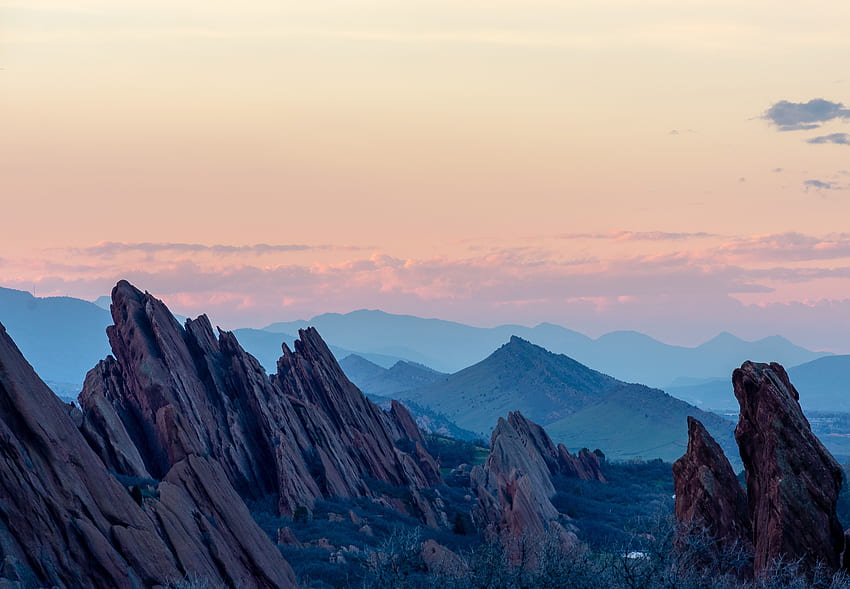 Montagnes, rochers, coucher de soleil, paysage Fond d'écran HD