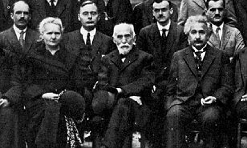 Конференция на Solvay за електрони и ns: Това ли е най-великата среща на умовете някога?. Daily Mail онлайн HD тапет