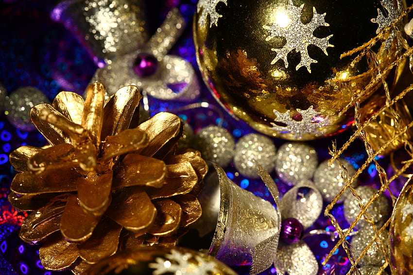 Magiczne Boże Narodzenie, zima, niebieski, graficzny, piękno, ładny, świecący, wakacje, nowy rok, złoty, wesołych świąt, magia, kulki, piękny, szczęśliwego nowego roku, fantasy, Boże Narodzenie, piłka, śliczny Tapeta HD