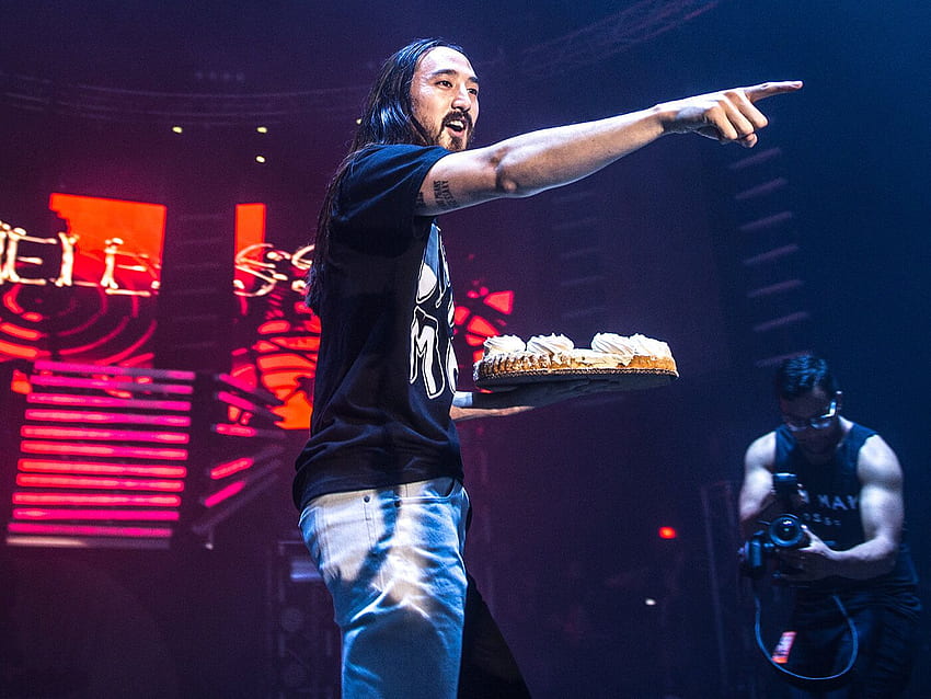 Steve Aoki on touring, keeping sets fresh and his take on stage HD wallpaper