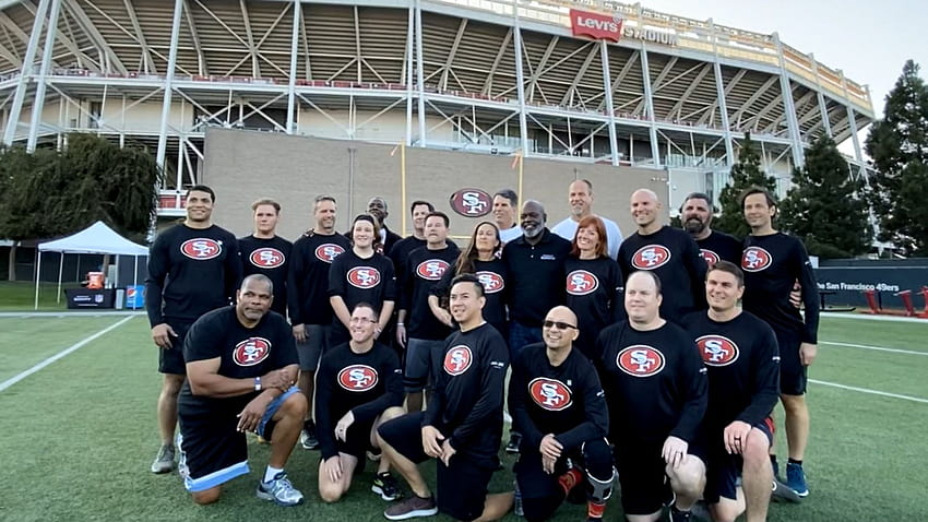 Emmitt Smith, Marriott Bonvoy organiza un combinado de fanáticos de la NFL en las instalaciones de los 49ers de San Francisco - ABC7 San Francisco fondo de pantalla