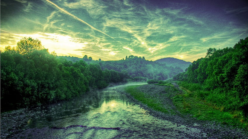 lindo rio florestal em tom verde, rio, verde, nuvens, floresta, pedras papel de parede HD