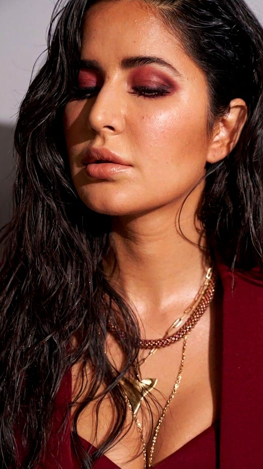 Katrina Kaif, actriz de Bollywood fondo de pantalla del teléfono