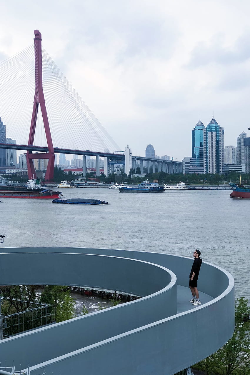 Möbius ring-inspired bridge to be built in China