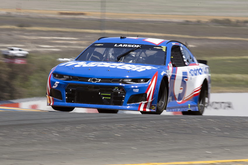 Ergebnisse von NASCAR at Sonoma 2021: Kyle Larson gewinnt in der Verlängerung für den zweiten Sieg in Folge. Bleacher-Bericht. Neueste Nachrichten, Videos und Highlights HD-Hintergrundbild