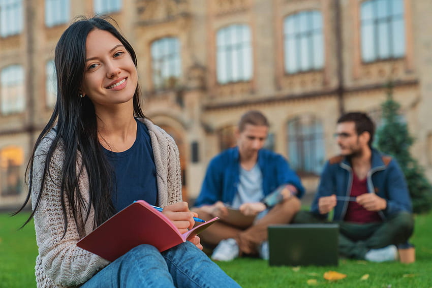 Como equilibrar a vida universitária dentro do orçamento, estudante universitário papel de parede HD