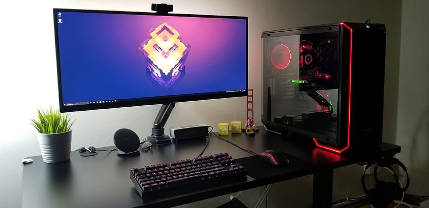My battle station needs a simple black and red . - Gaming, Desk Setup HD wallpaper