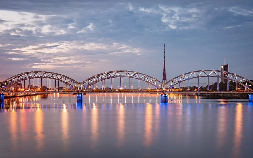 Мост в Рига, Латвия, река, светлини, мост, Латвия, Рига HD тапет