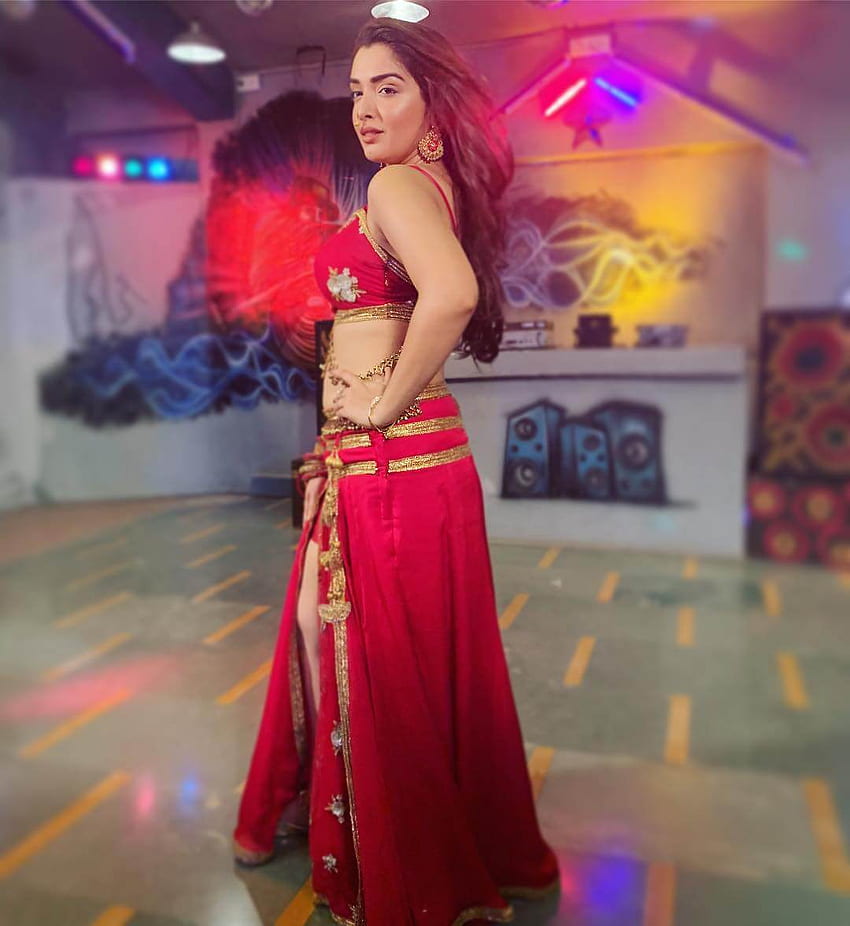 Amrapali Dubey : Bhojpuri Aktris Amrapali Dubey'in Son Seksi Bikinisi HD telefon duvar kağıdı