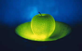 Granny Smith Apples Stock Photo - Download Image Now - Apple - Fruit, Green  Color, Textured - iStock