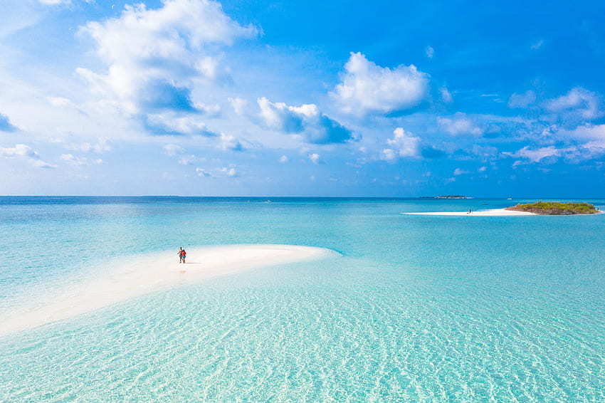 Tropischer Strand, Meer, sonniger Tag, blauer Himmel, Natur HD-Hintergrundbild