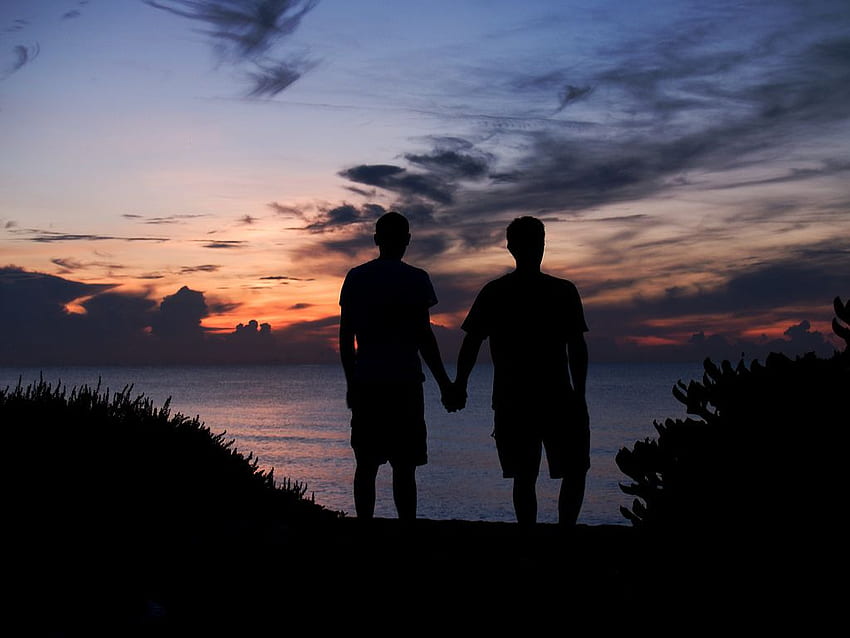 Couple gay se tenant la main à l'aube - Slow Hands Niall Horan - - Fond d'écran HD