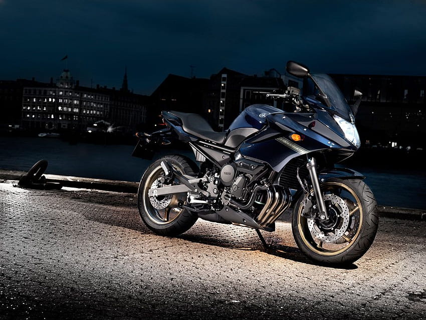 Yamaha XJ6 S Diversion < Motos < Véhicules < Fond d'écran HD