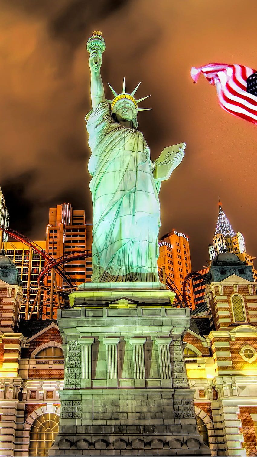 Лас Вегас Liberty IPhone 3 Parallax Лас Вегас Ню Йорк Ню Йорк Съвет за хотел и казино HD тапет за телефон