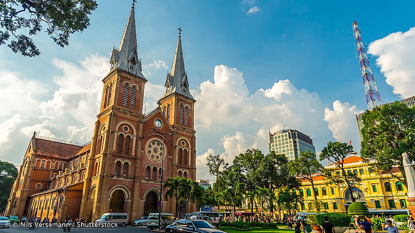 Ho Chi Minh City and Background HD wallpaper
