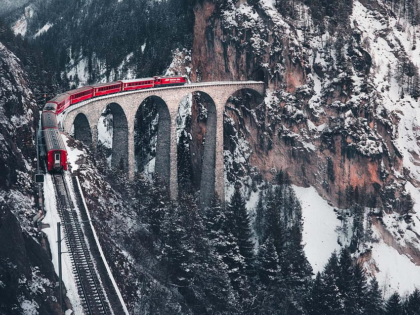 Wir können kaum glauben, dass dieser Zug über die Alpen echt ist, Glacier Express HD-Hintergrundbild