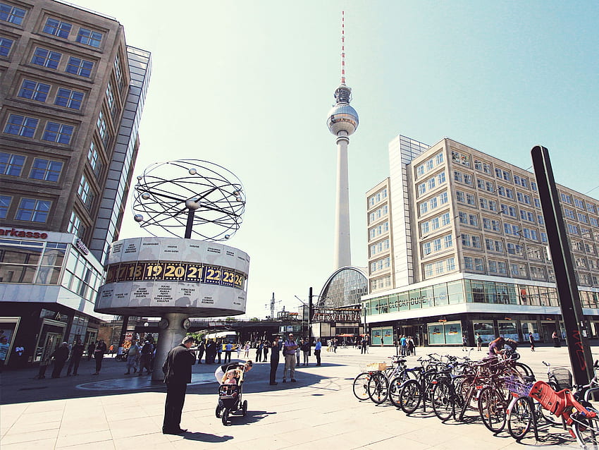 Television Tower Berlin Ultra Background HD wallpaper