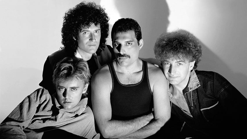 Black Queen là bài hát nổi tiếng trong album của Queen, đầy nhịp độ và cực kỳ sôi động. Hình ảnh HD wallpaper về Queen và Black Queen sẽ cho bạn một không gian sống động và khác lạ trên chiếc điện thoại của mình. Hãy thưởng thức và cảm nhận sự phong phú của âm nhạc Queen.