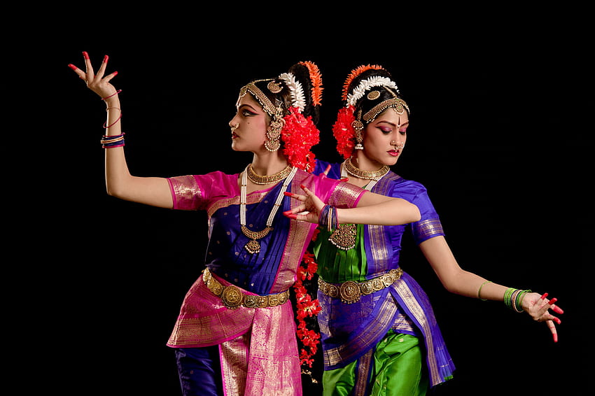 Beautiful Indian female dancer in the posture of Indian dance . Indian  classical dance Bharatanatyam Stock Photo | Adobe Stock