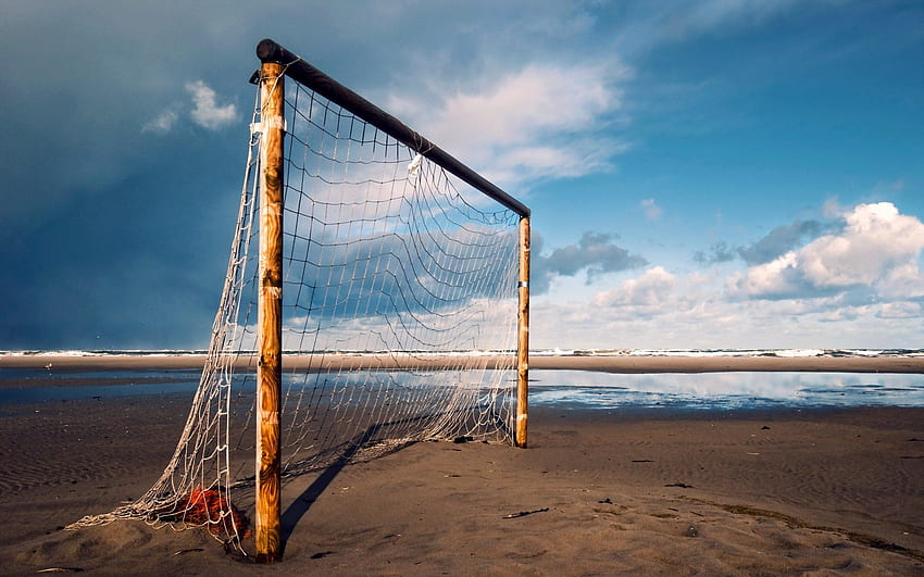 Gates surga sepak bola pantai laut. . 248129 Wallpaper HD