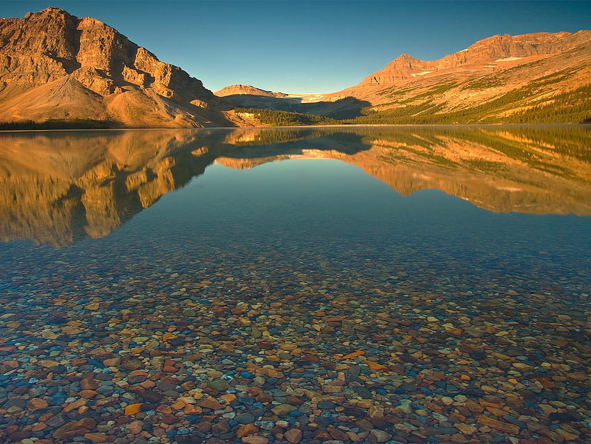 naturaleza, agua, piedras, montañas, lago, transparente fondo de pantalla