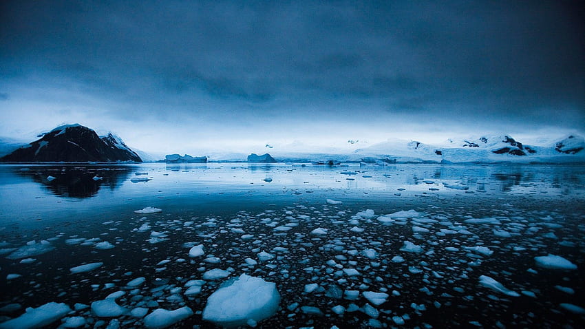 南極の風景、夜の氷山 高画質の壁紙