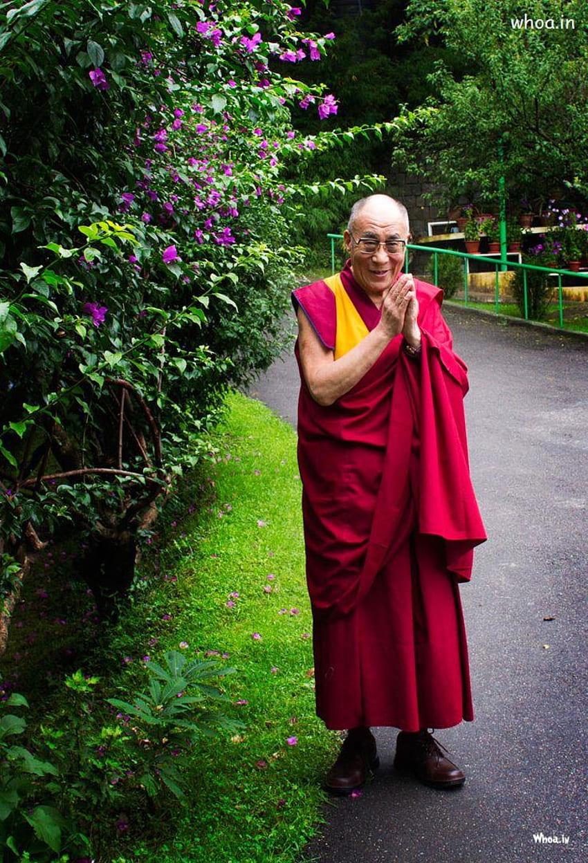 Dalai Lama en Dharamsala fondo de pantalla del teléfono