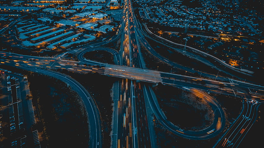/ intersección autopista autopista y carretera fondo de pantalla