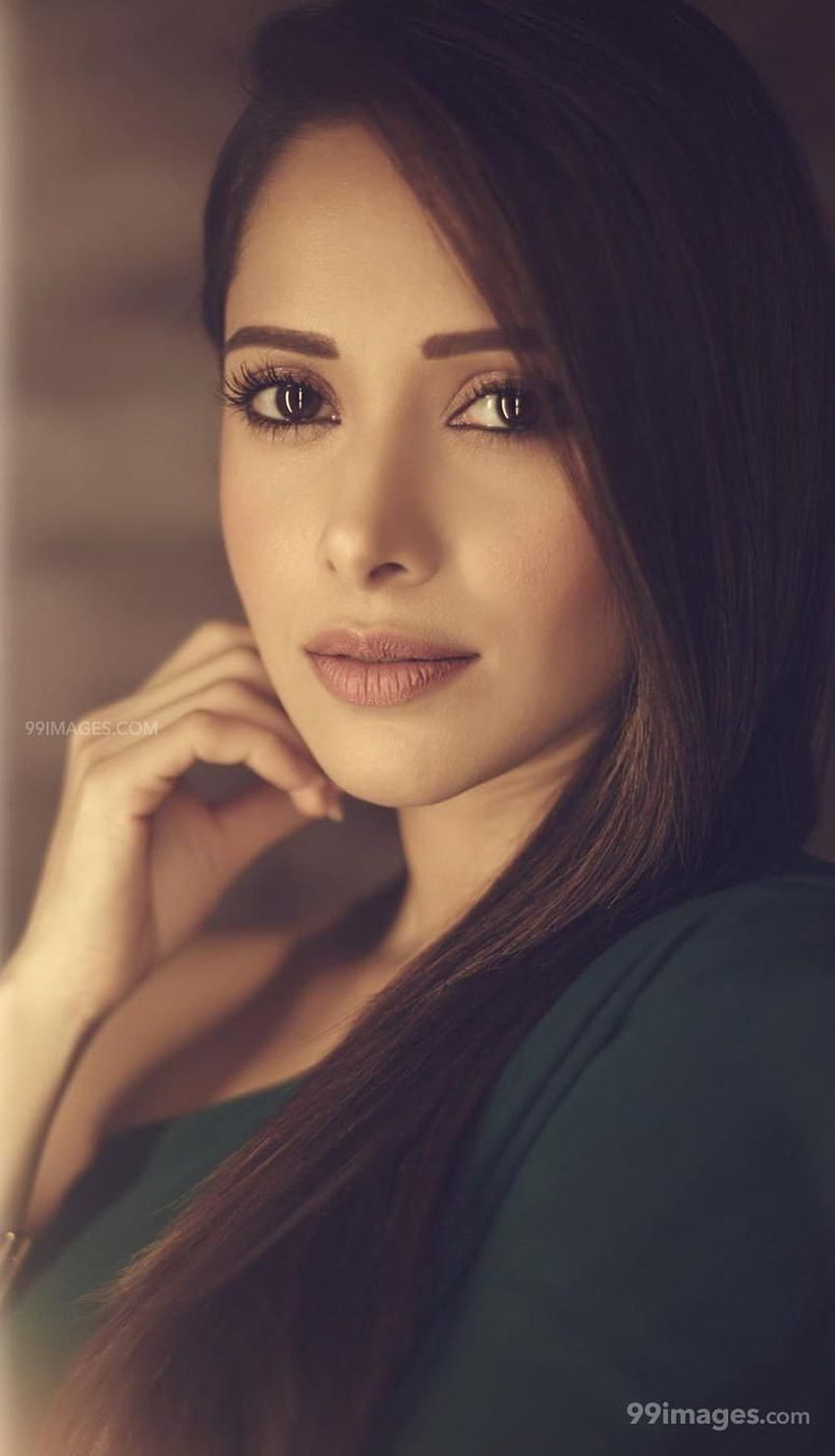 Happy Valentines Day Nushrat Bharucha Hd Phone Wallpaper Pxfuel 2624