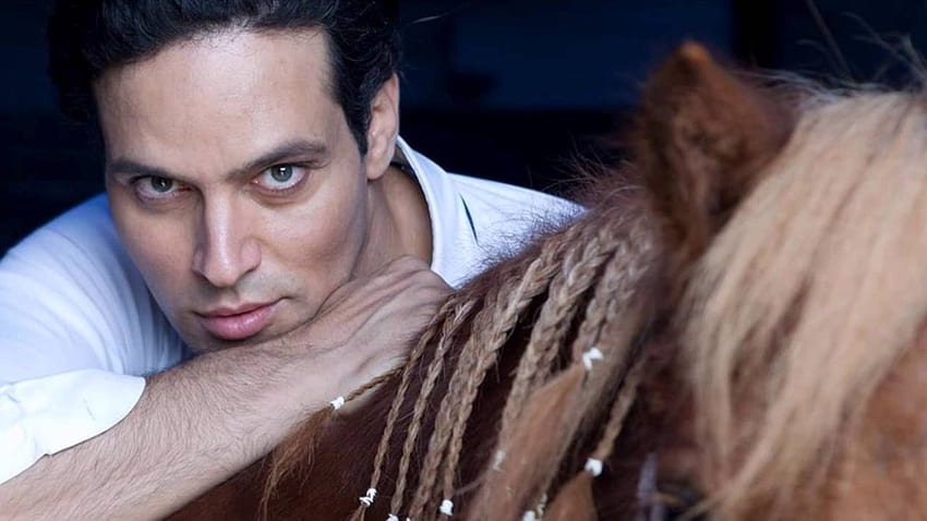 Gabriel Garko, Schauspieler, Pferd, Mensch HD-Hintergrundbild