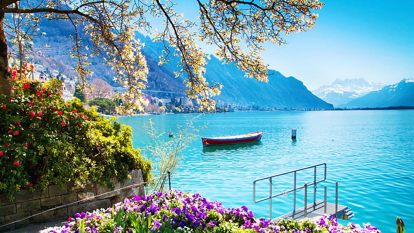 Женевското езеро, Монтрьо, Швейцария, цветя, Алпи, планини, лодка, пейзаж, дървета HD тапет