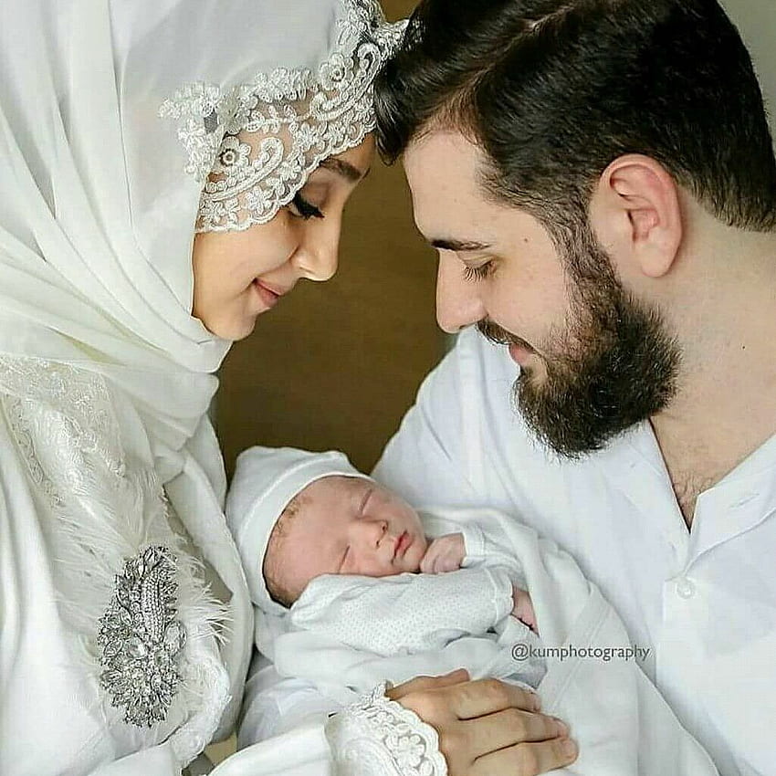 Famiglia musulmana, islamica, coppia con bambino - coppia musulmana, ragazzo islamico Sfondo del telefono HD
