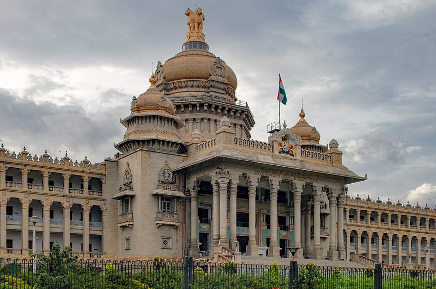 Lugares para visitar em Bangalore para o arquiteto viajante, Palácio de Bangalore papel de parede HD