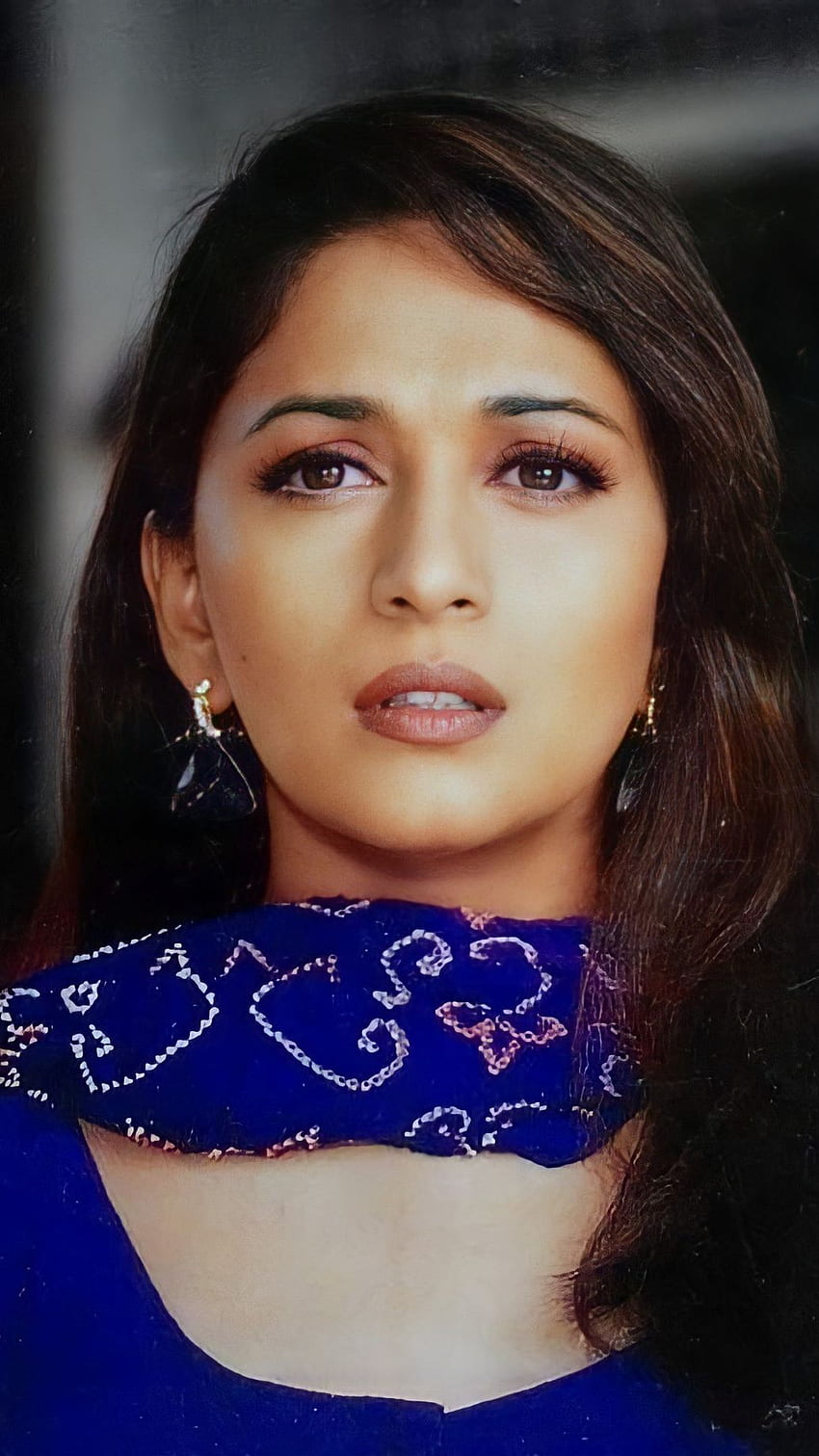 Madhuri Dixit, Bollywood-Schauspielerin, Vintage HD-Handy-Hintergrundbild
