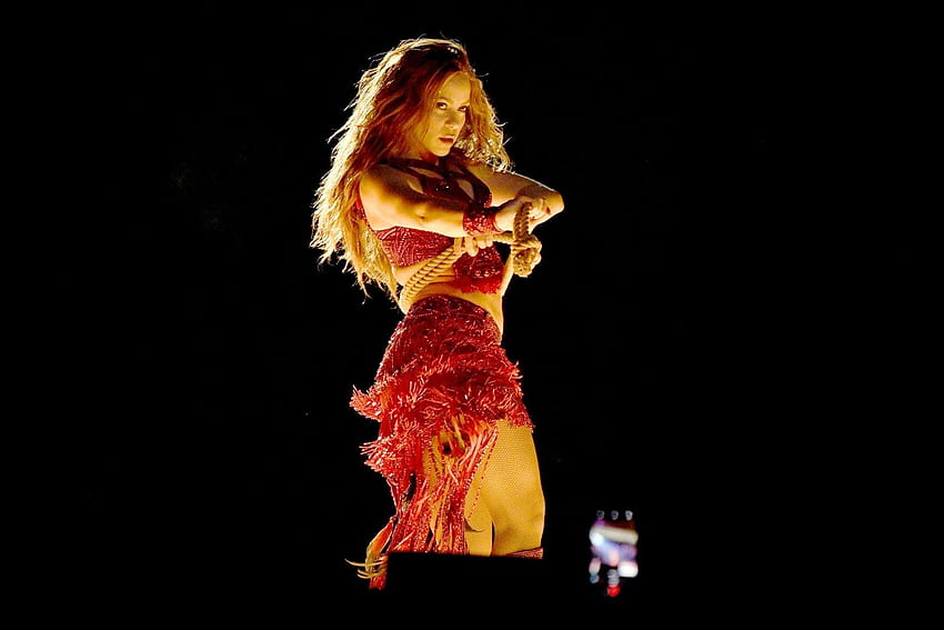 Shakira and Jennifer Lopez Put on the Best Super Bowl Halftime HD wallpaper