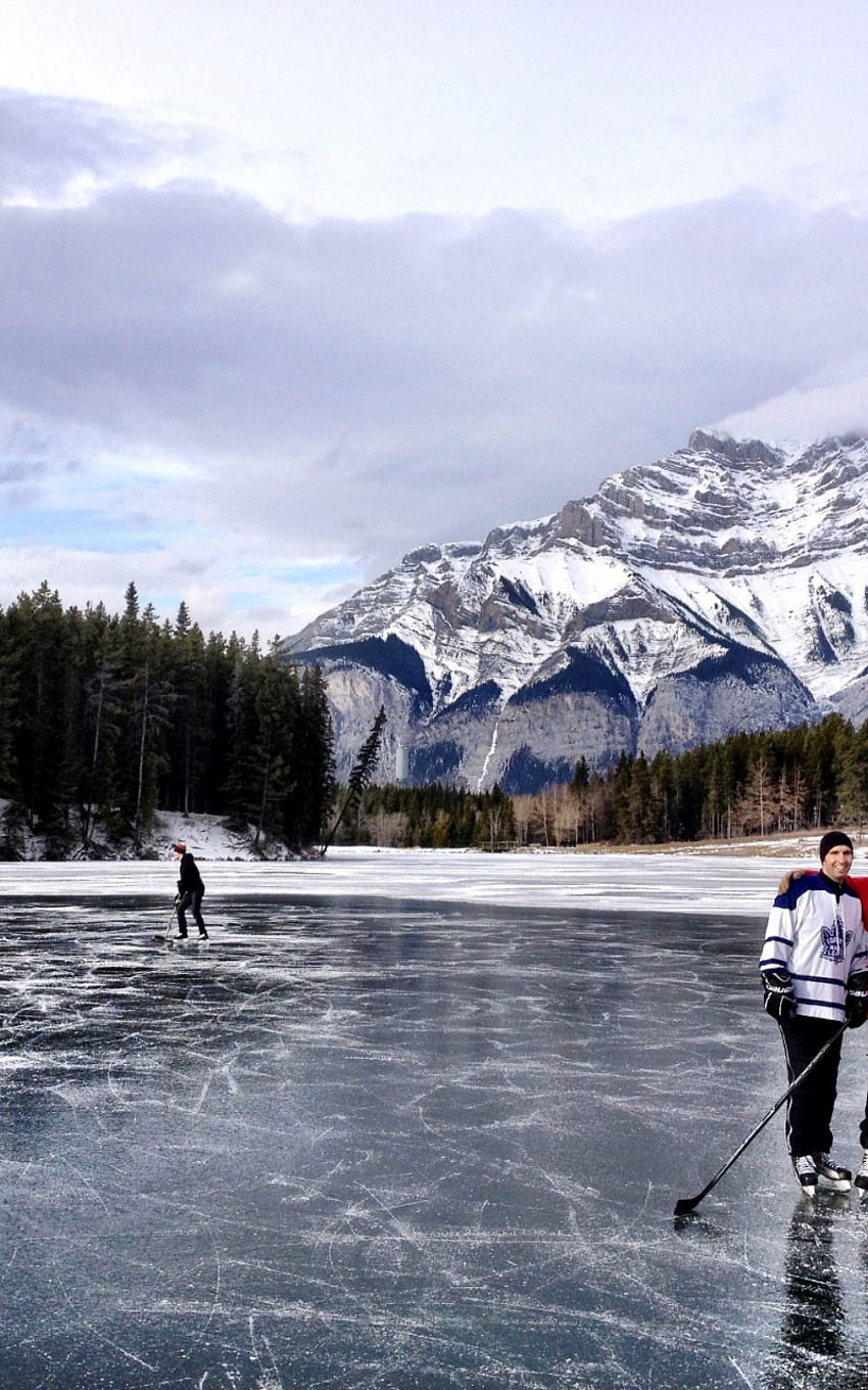 Върнете се назад Галерия за фон на Pond Hockey [] за вашия мобилен телефон и таблет. Разгледайте хокей на езера. Хокей на лед, НХЛ, Ванкувър Кенъкс HD тапет за телефон