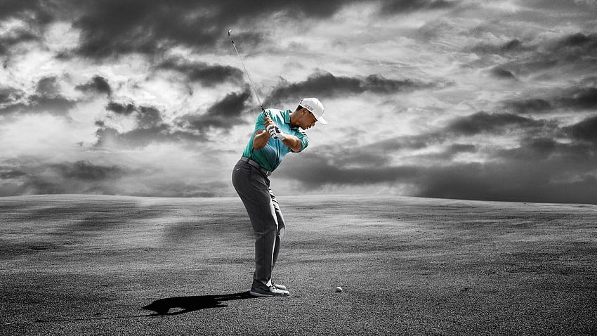 Tiger Woods and eight Nike Athletes battle the Old Course HD wallpaper