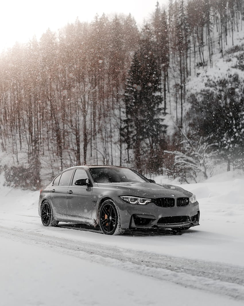 bmw coupe hitam di jalan yang tertutup salju pada siang hari – Abu-abu wallpaper ponsel HD