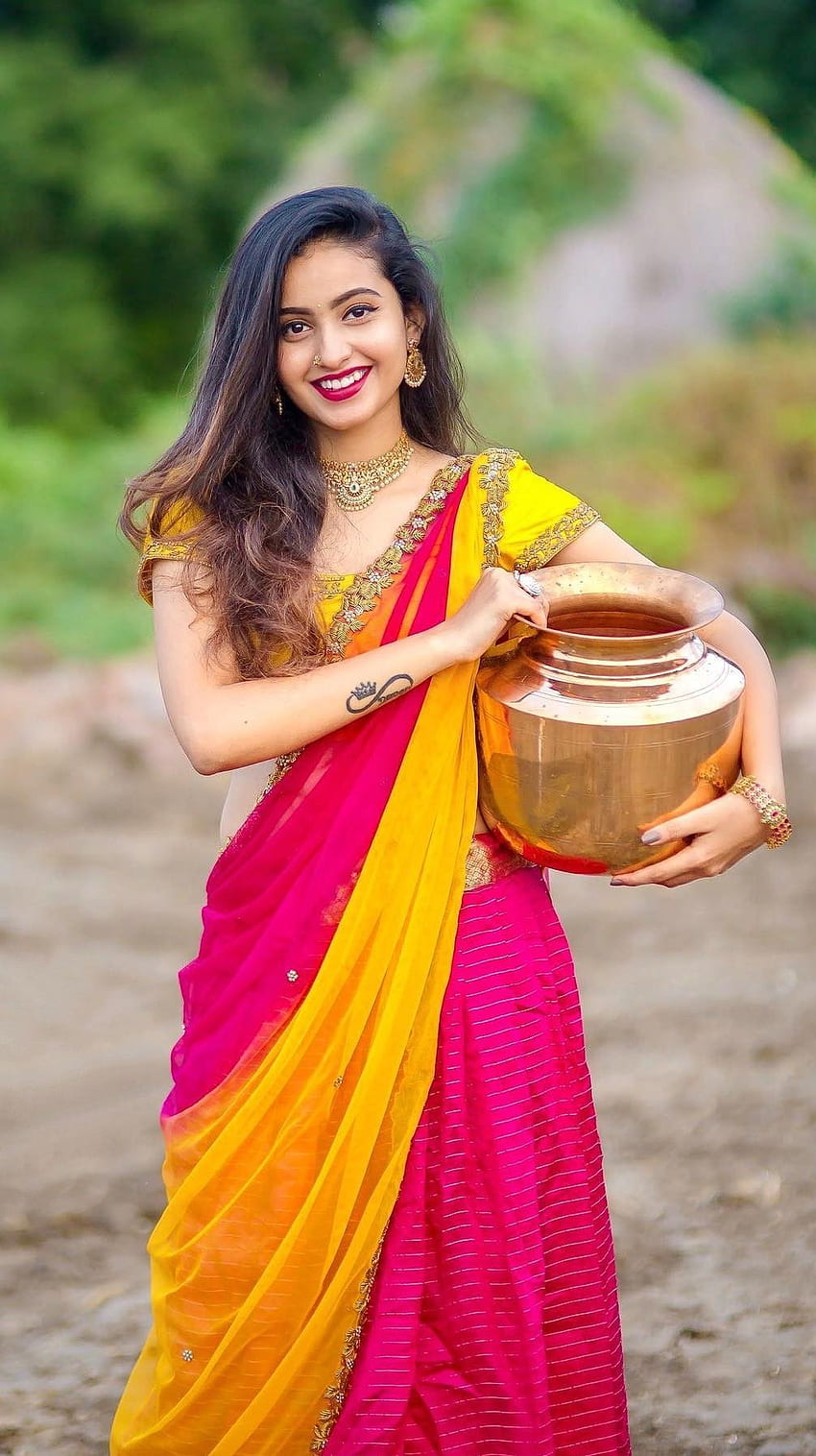 Deepika pilli, telugu actress, gorgeous HD phone wallpaper