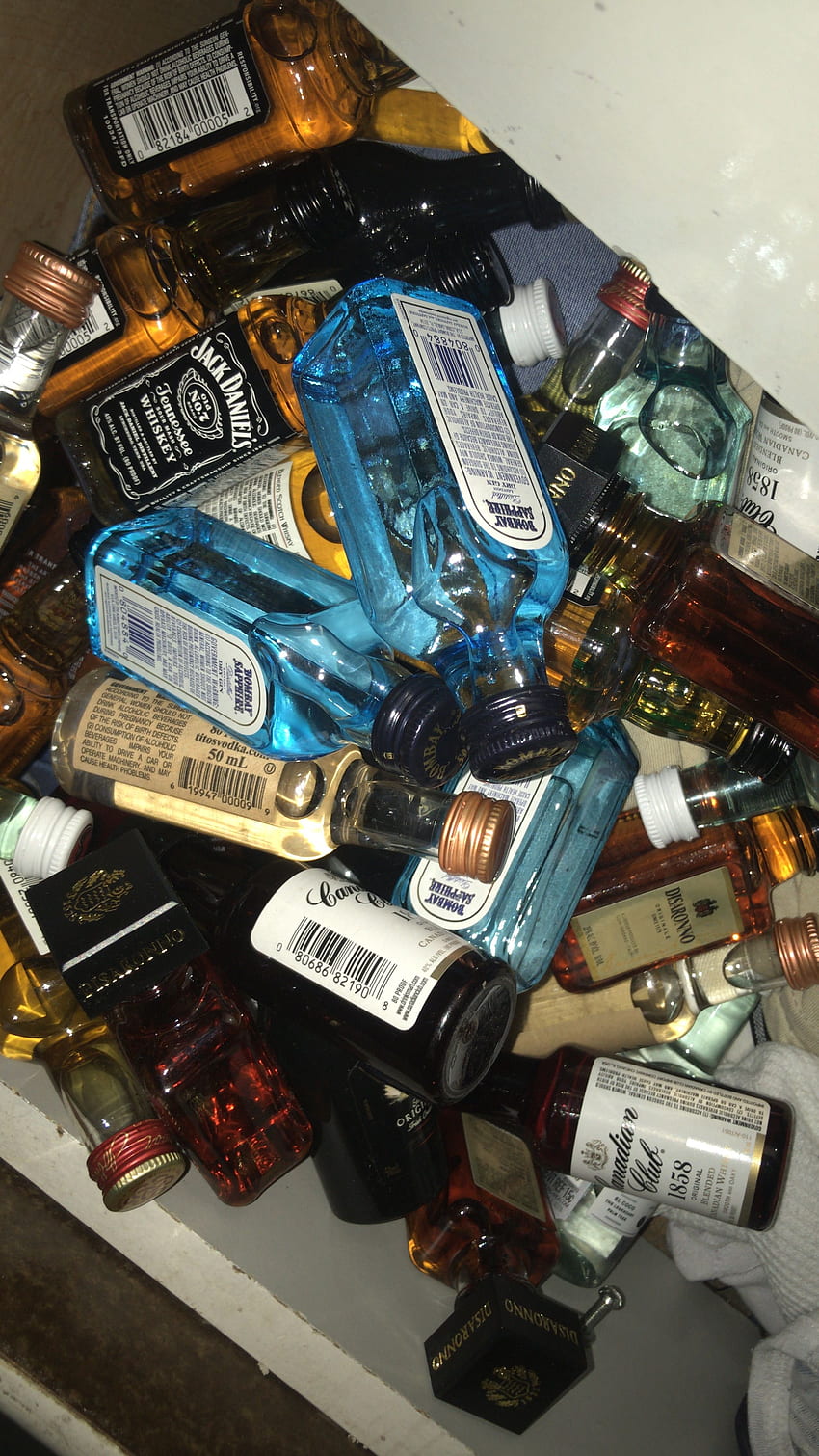 Drinking Alcohol Aesthetic, Cool Liquor HD phone wallpaper
