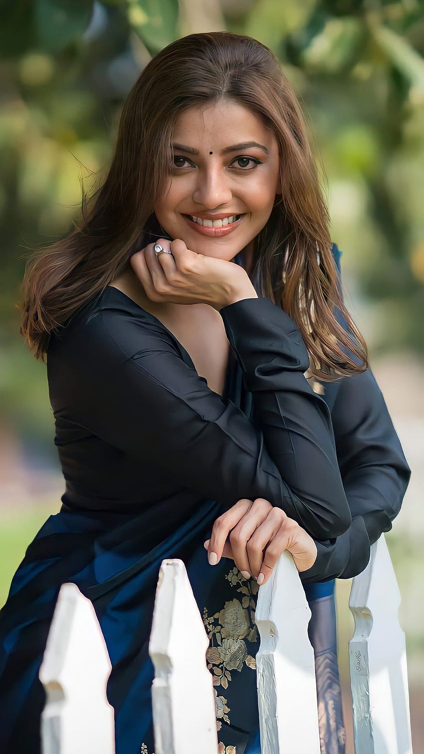 Kajal Agarwal, Telugu-Schauspielerin HD-Handy-Hintergrundbild