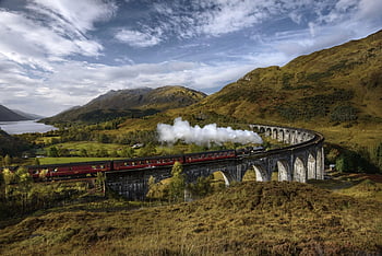 Seeing The Hogwarts Express At The Glenfinnan Viaduct In Scotland ...